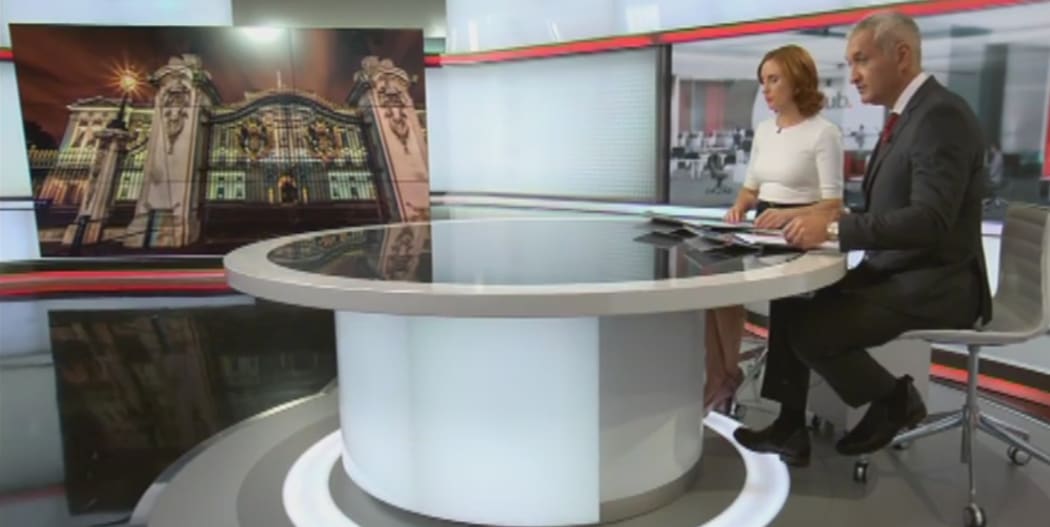 Newshub at 6 going live to Buckingham Palace at the top of the news on Thursday.