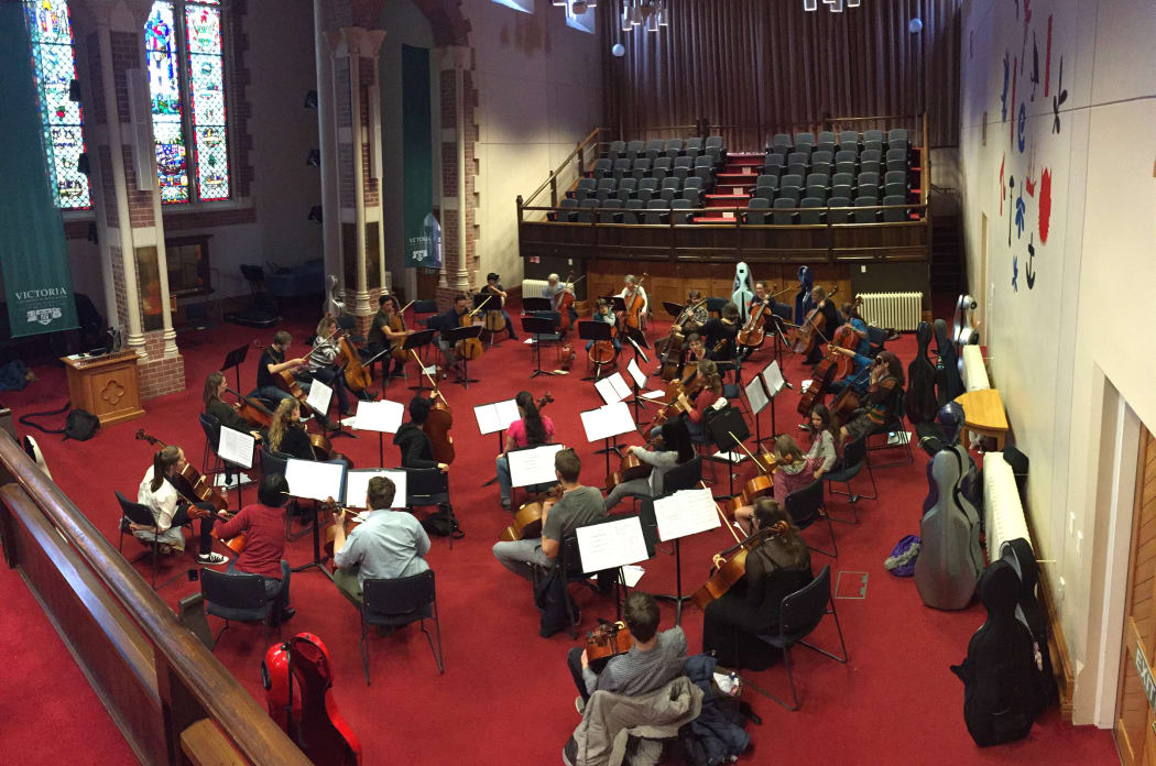 Cellophonia ensemble rehearsing