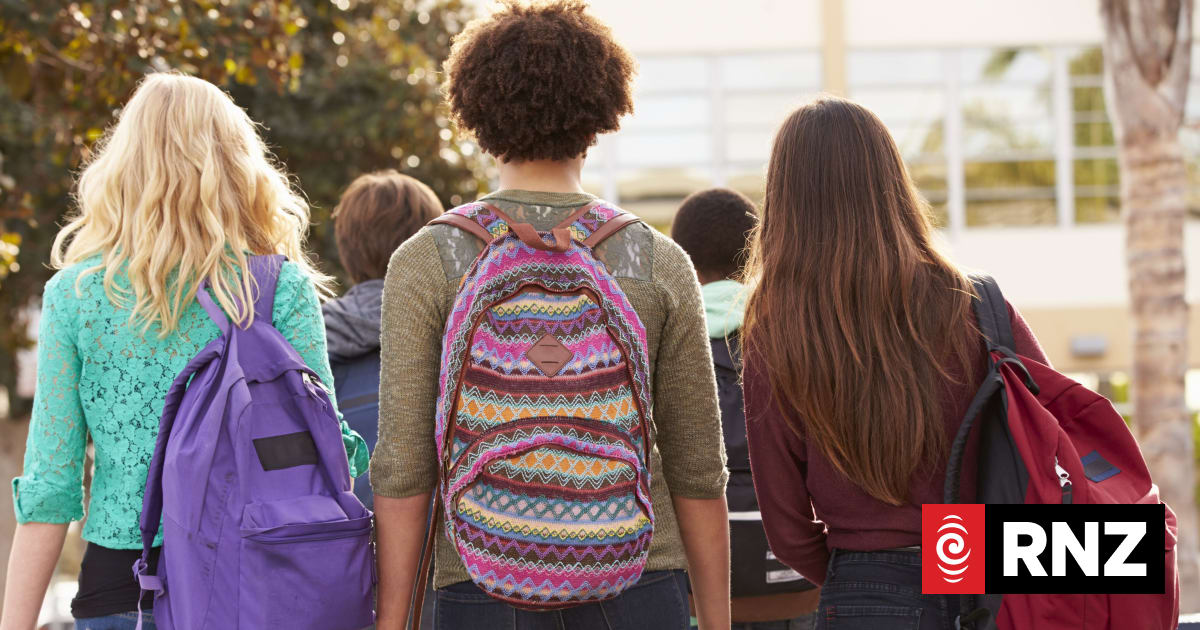 More than 10,000 teens left school in 2025 with no qualifications
