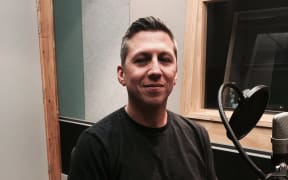 Mike Elizondo