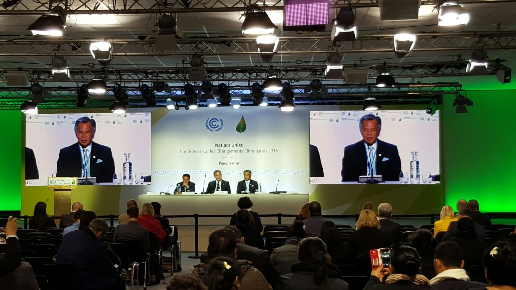 Pacific Island leaders of Tuvalu, Palau and Cook Islands hold press conference at COP21.