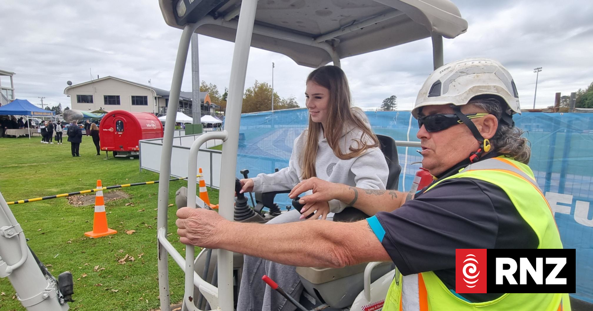 Women in Trades Expo in Inglewood Highlights New Career Pathways