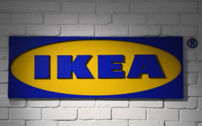 The logo of the Swedish furniture giant Ikea is pictured at an Ikea store on October 10, 2018 in Madrid. (Photo by GABRIEL BOUYS / AFP)