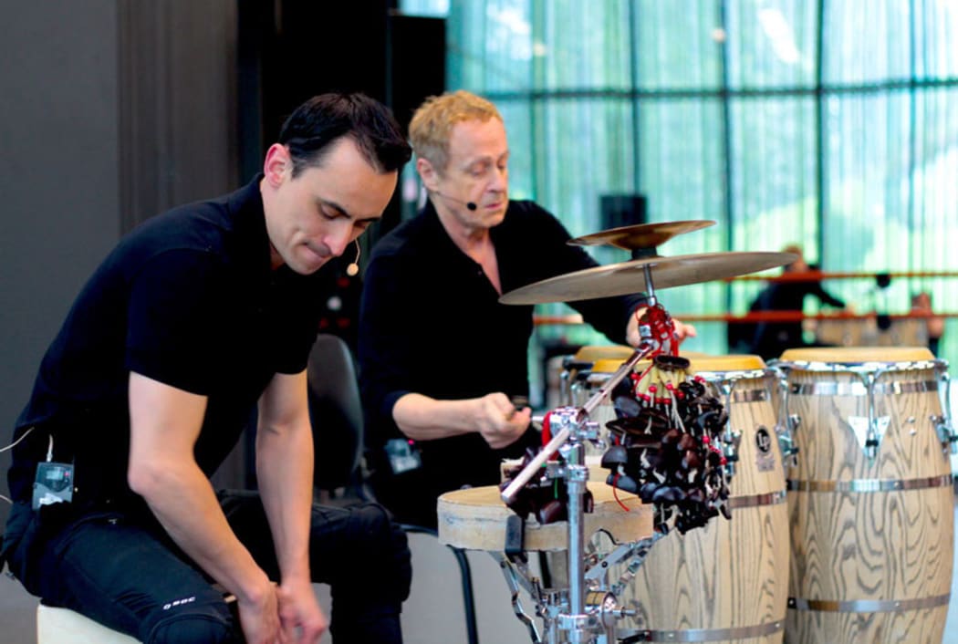 Tupac Mantilla teaching with composer & percussionist Reinhard Flatischler