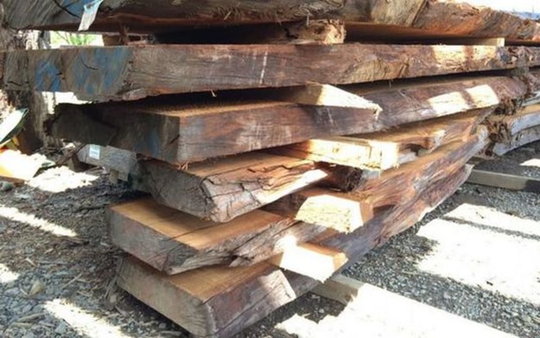 A listing on Ali Baba under the heading: 'Ancient KAURI Tabletop for dining or boardroom'.
