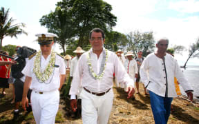 The president of French Polyensia, Edouard Fritch (centre), at an event to mark 150 years since the first Chinese workers arrived in Tahiti.