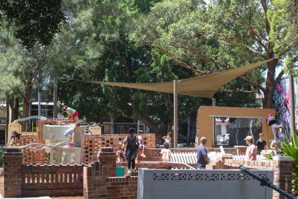 St Peters fences installation in a Sydney suburb