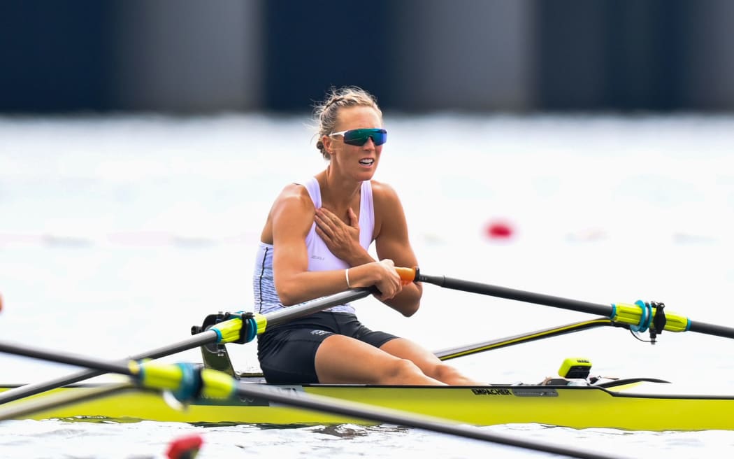 Emma Twigg (NZL) wins gold in the Olympic women's single scull.