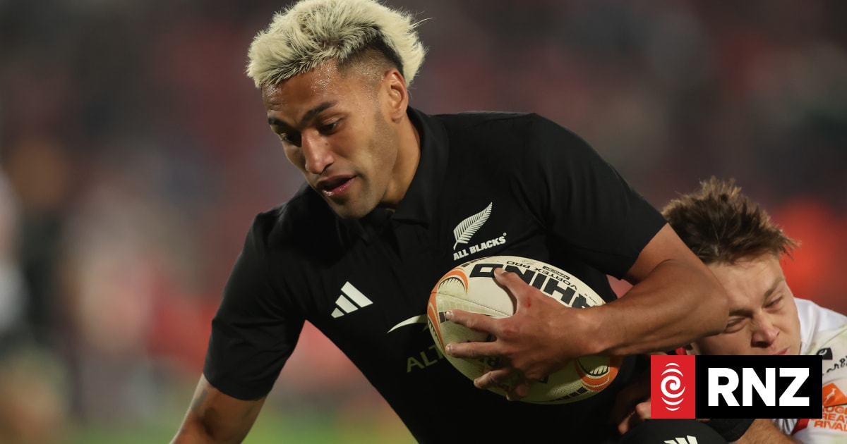 All Blacks scrape past Lions to retain perfect record in South Africa