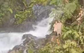 Footage of New Zealand climbers Keanu Isaksson and Luca Zylstra-Law rescued from Mount Popomanaseu