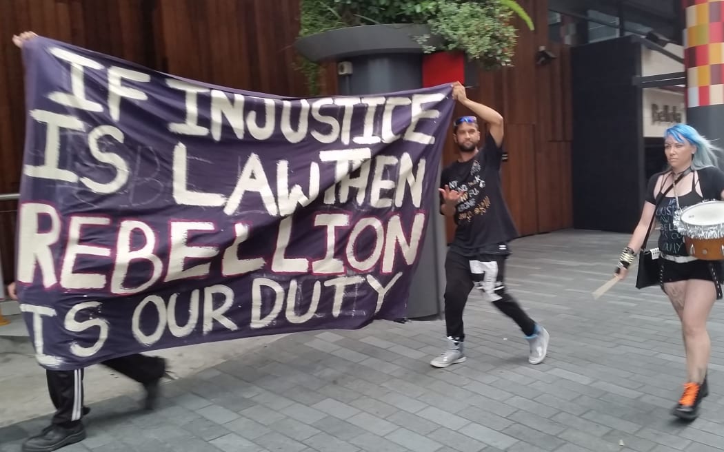 TPP protesters arrive in the centre of town, ahead of today's demonstrations