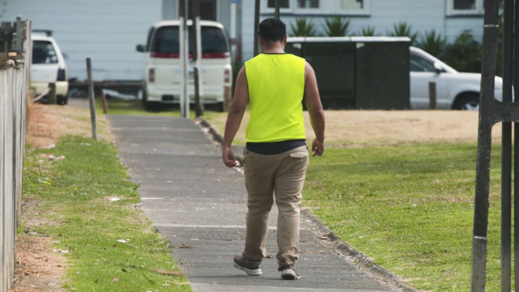 It's a new year, but the same struggles for Auckland man Gary Cash.