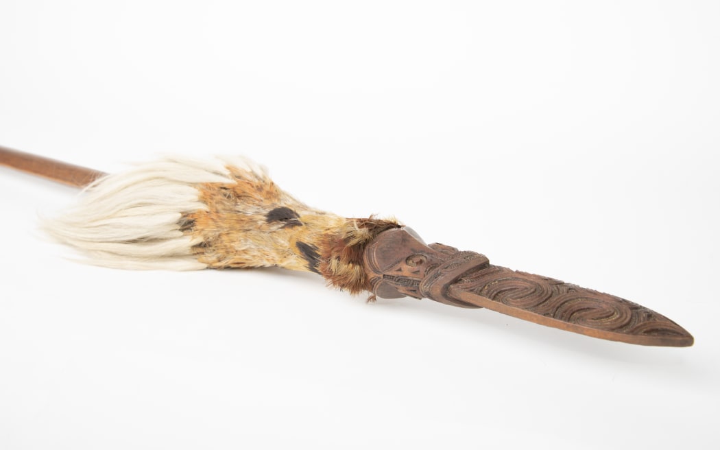 The taiaha named 'Maungārongo' held in Tūhura Otago Museum has been returned to Ngāti Maniapoto.