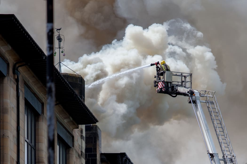Firefighters battle to save Glasgow School of Art.