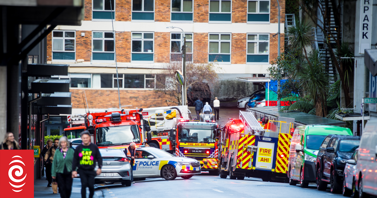 Central Wellington road closed as emergency services rush to fire