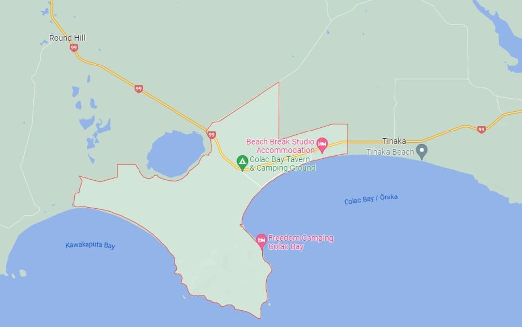 Colac Bay, Round Hill in Southland - two burglaries on 31/3/22 - in one offenders wanted fuel