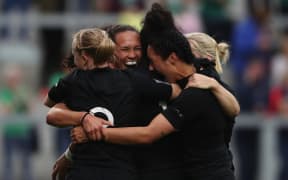 The Black Ferns celebrate after scoring a try against the US in their 2017 World Cup semi final.