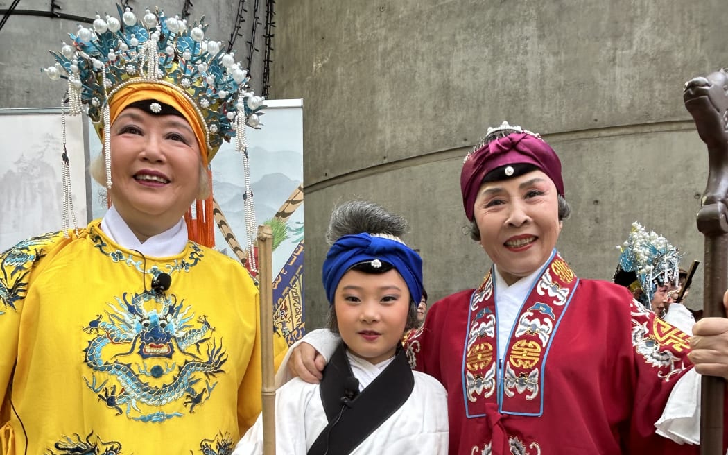 New Zealand Baiyun Opera brings performances to audiences in Auckland to celebrate the Mid-Autumn Festival.