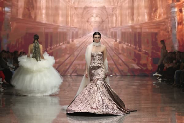 AUCKLAND, NEW ZEALAND - AUGUST 30: A model walks the runway in a design by Ivantino House from Otago Polytechnic during The Graduate Show during New Zealand Fashion Week 23: Kahuria at Viaduct Events Centre‎ on August 30, 2023 in Auckland, New Zealand.