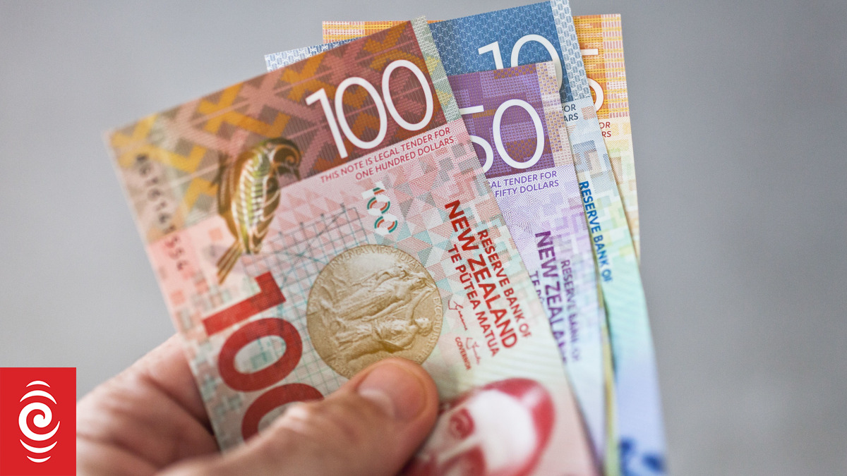 Rise in pyramid schemes targetting Māori and Pasifika sparks warning | RNZ  News