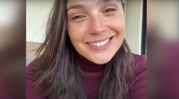 Actor Gal Gadot kicks off her horrible Imagine medley