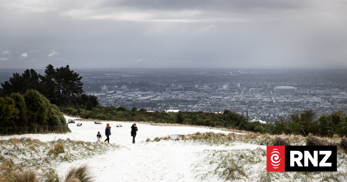 Live weather: Another icy morning, as temperatures plunge further