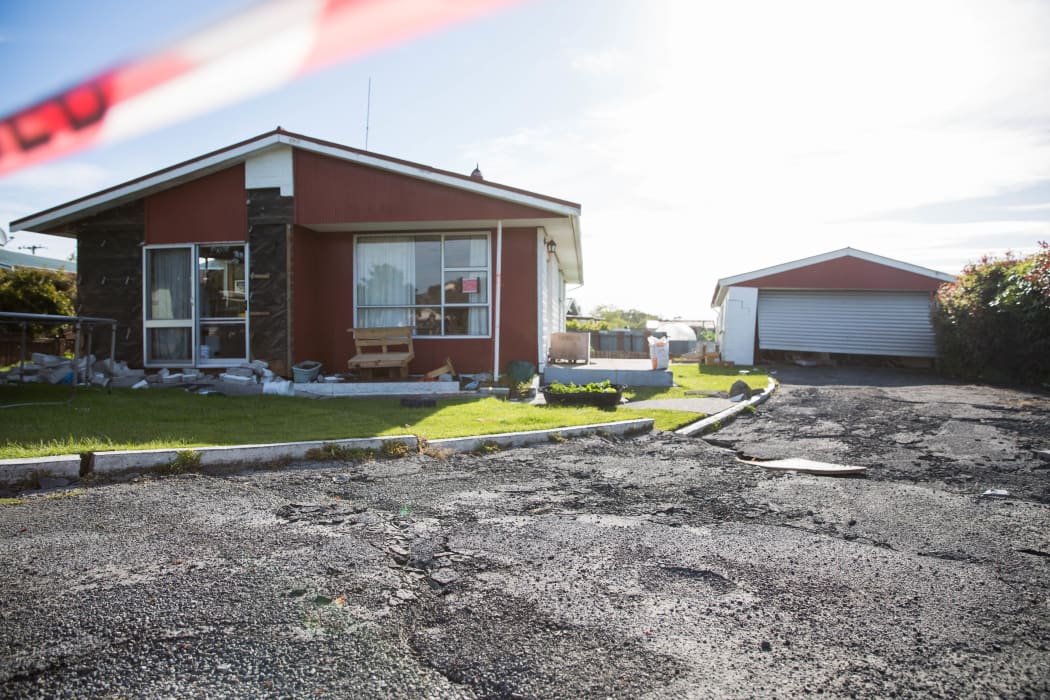 Karana Barker's home has suffered devasting damage in the earthquake making in uninhabitable.18 November 2016.