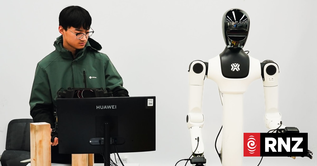 How filming your chores could train the android butlers of the future | RNZ