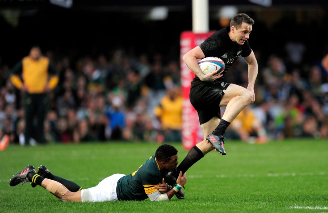 All Black Ben Smith breaks free of Juan de Jongh in record win