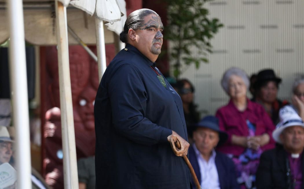 Kaikōrero Aperahama Edwards of Ngāti Wai. A delegation including representatives from Kīngitanga, Rātana, Parihaka and Te Pāti Māori are welcomed on to Te Whare Rūnanga at the Treaty grounds, on 4 February, 2024.