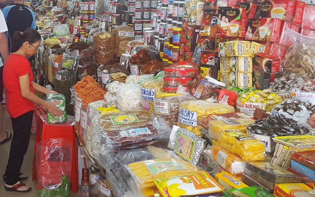 packets of dired food