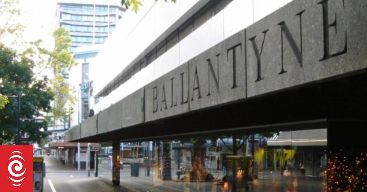 NZ's oldest department store branching out | RNZ