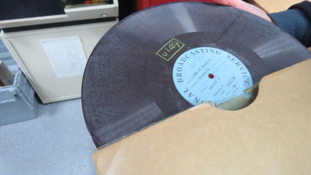Mobile Unit recordings on lacquer transcription discs