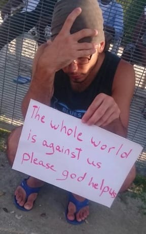 A refugee during the 108th daily protest on Manus Island, 16-11-17.