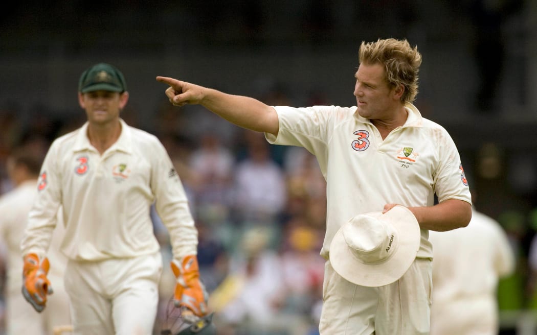 Shane Warne taunts the Barmy Army after trapping Steve Harmison lbw (wicket number nine) during the final day of the third Test Match between Australia and England at the WACA in Perth. Photograph © Graham Morris/cricketpix.com (Tel: +44 (0)20 8969 4192; Email: sales@cricketpix.com) Ref. No. 06596g37