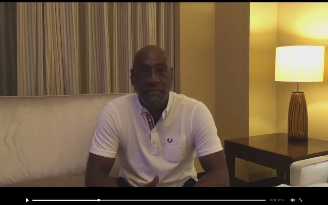 West Indian cricketing great Sir Vivian Richards congratulates Brendon McCullum