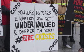 Sign from Wellington fire fighter strike