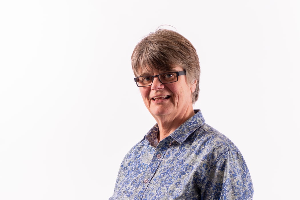 Dr Rosi Crane