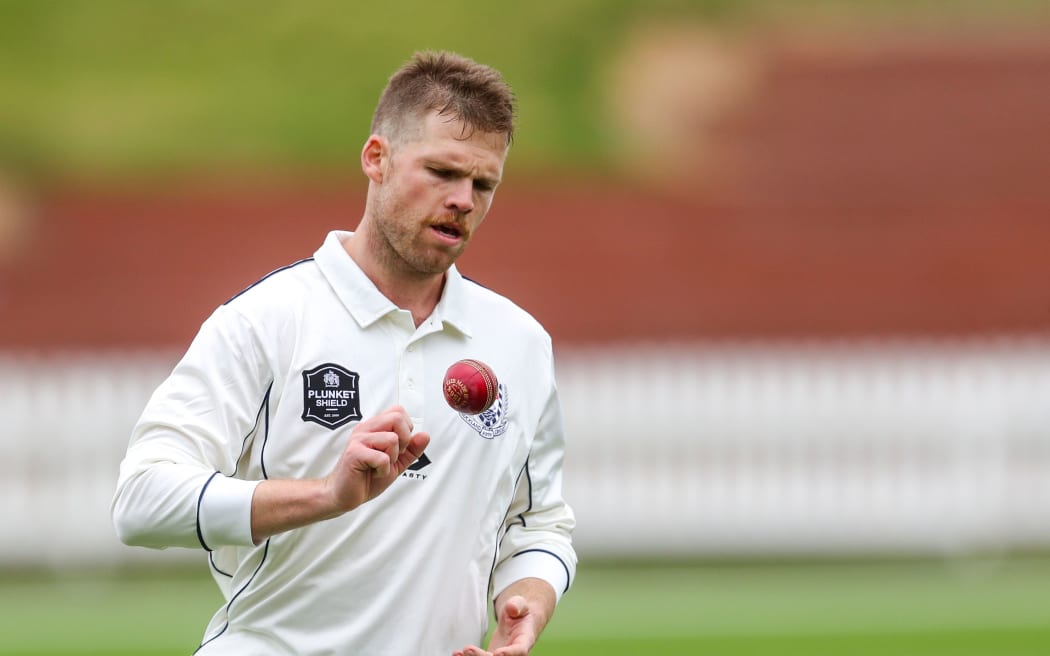 Lockie Ferguson playing for Auckland.