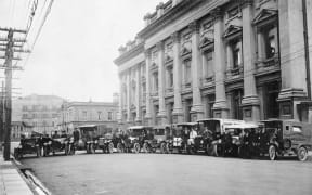 Wellington Town Hall during the influenza pandemic