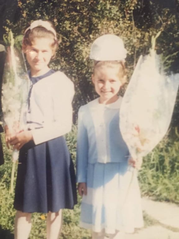 Melana and Marika Khabazi as children in Russia
