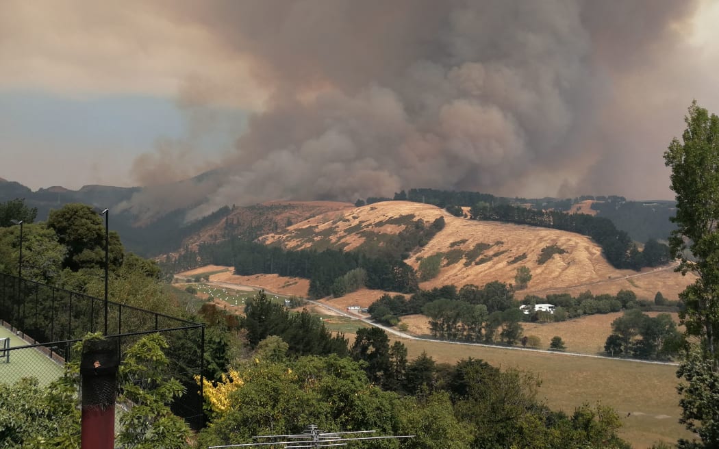 The fire burns near Worsley Valley in the Port Hills in Christchurch on Thursday 16 February.