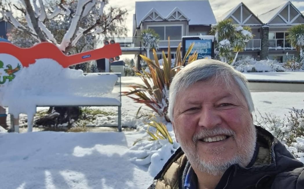 Paul Jonson is in Southland for the Te Anau Ukulele Festival.