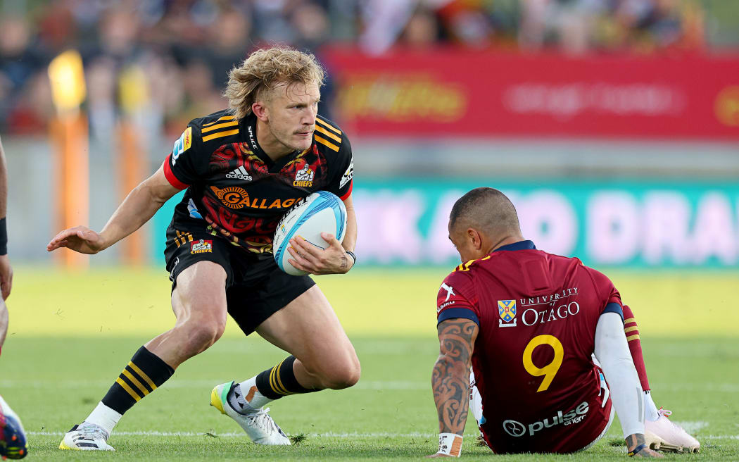 Chiefs first five Damian McKenzie.