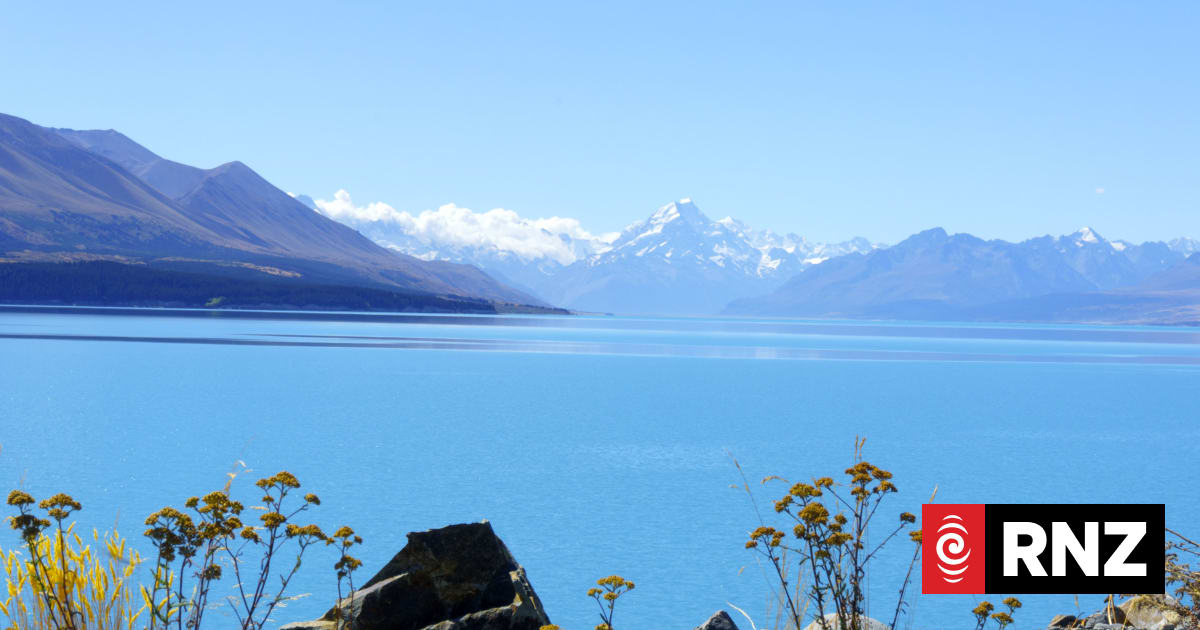Body found on shore of Lake Tekapo