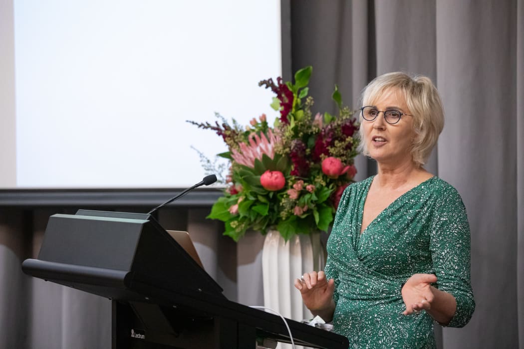 New Zealand music: Living the dream - author and broadcaster Karyn Hay looks at the life of an artist, focusing on the challenges for a generation of New Zealand musicians and songwriters.