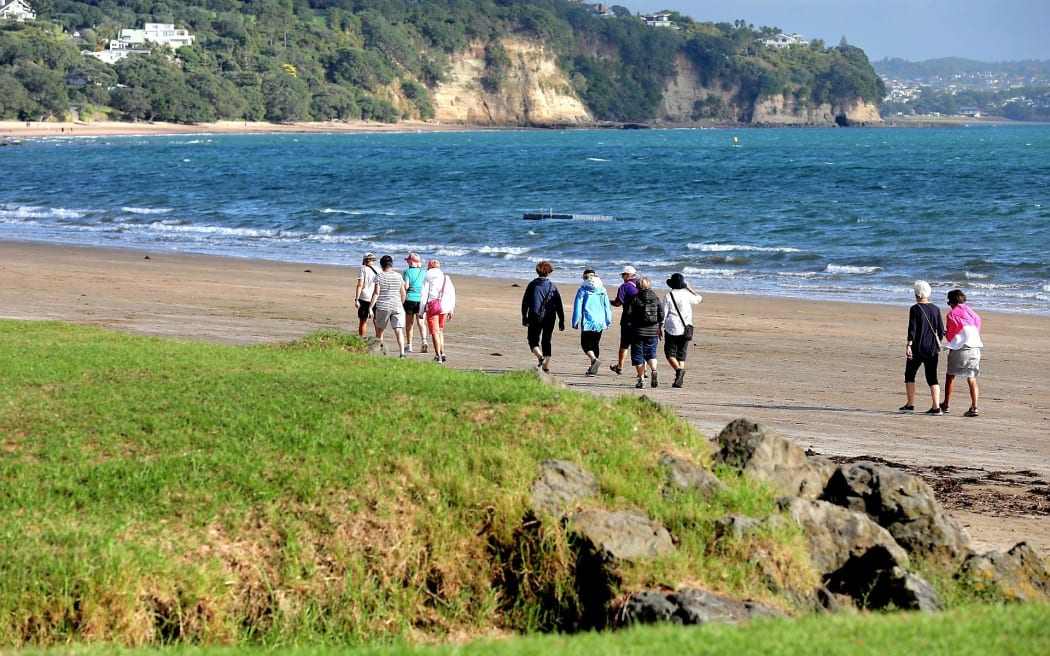 Stanmore Bay boat capsize incident