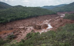Water from the dams, at the Germano mine, flooded a large area in the village of Bento with toxic waste.