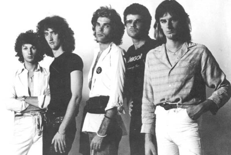 Dragon in 1977. Left to right, Kerry Jacobson, Robert Taylor, Marc Hunter, Todd Hunter, Paul Hewson
