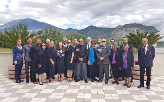 Māori Kiwifruit Growers staff at Cassino